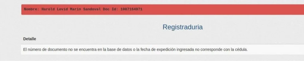 Pantalla de validación de documento en plataforma AMLRISK mostrando error de consulta con datos incorrectos en la registraduría.