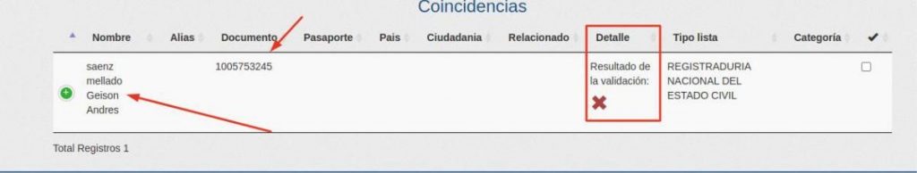 Resultado de consulta registraduría en AMLRISK mostrando detalles de validación de documento con error.