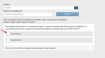 Formulario de AMLRISK con opciones para realizar consultas en fuentes como la Procuraduría y Registraduría.